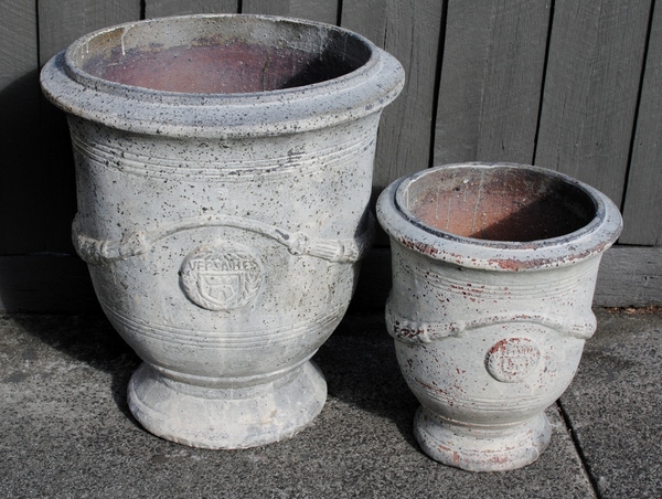 Anduze Urn - Traditional Classic Stone